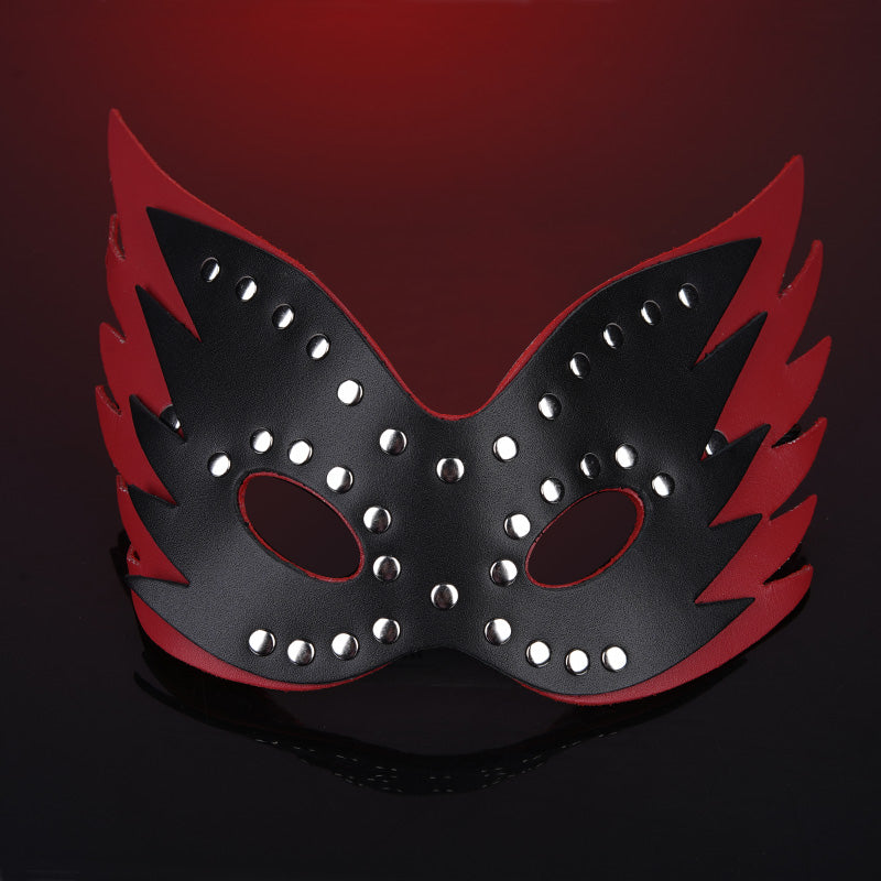 Studded Masquerade Blindfold – Elegant Roleplay Mask for Couples
